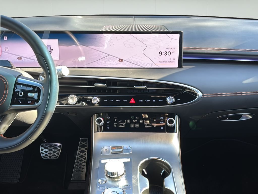 2026 GENESIS GV70 Sport Advanced - Photo 18