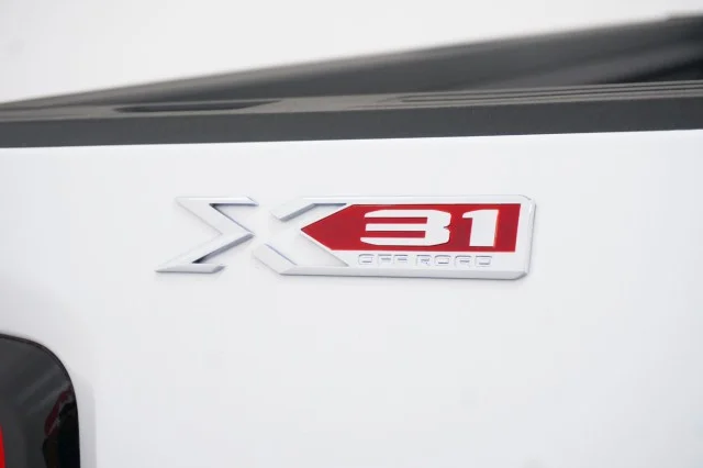 2025 GMC Sierra 2500HD Pro - Photo 8
