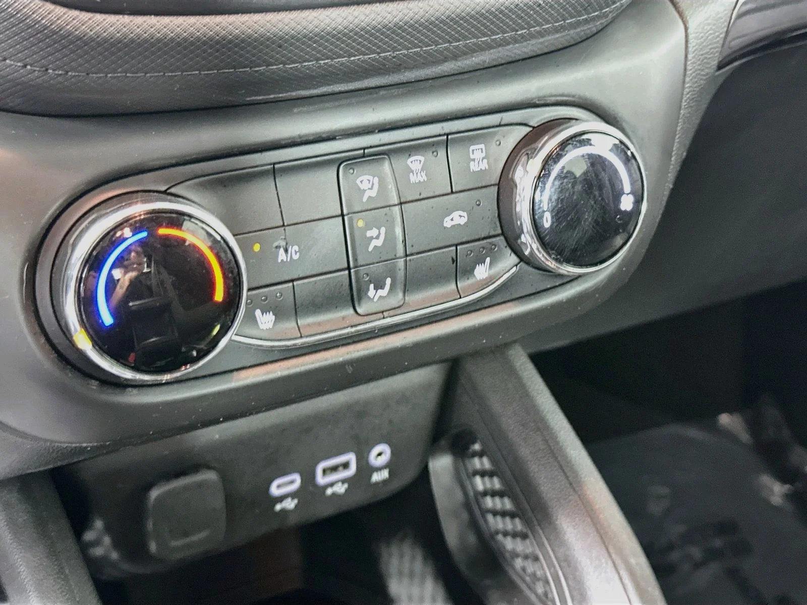Used 2023 Summit White Chevrolet LT image 17