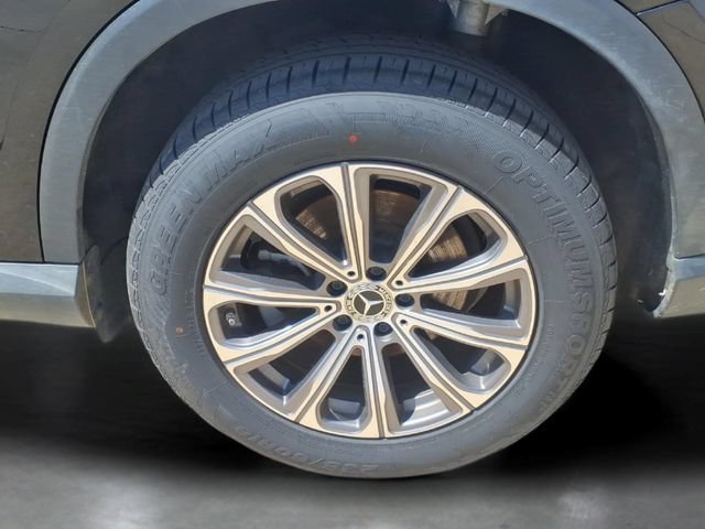 Used 2023  Mercedes-Benz GLC 300 image 30