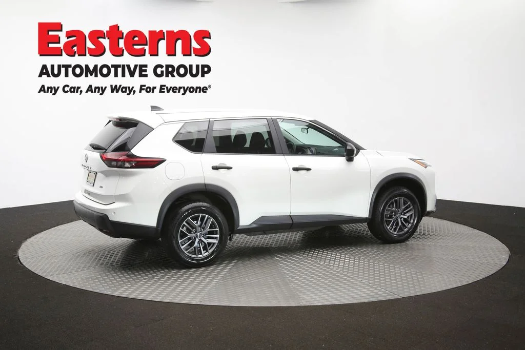 Used 2024 White Nissan S image 43