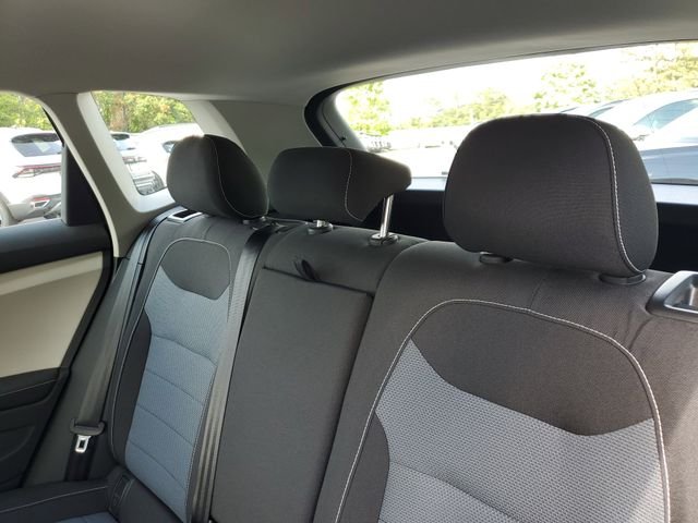 New 2026 White Volkswagen 1.5T S image 10