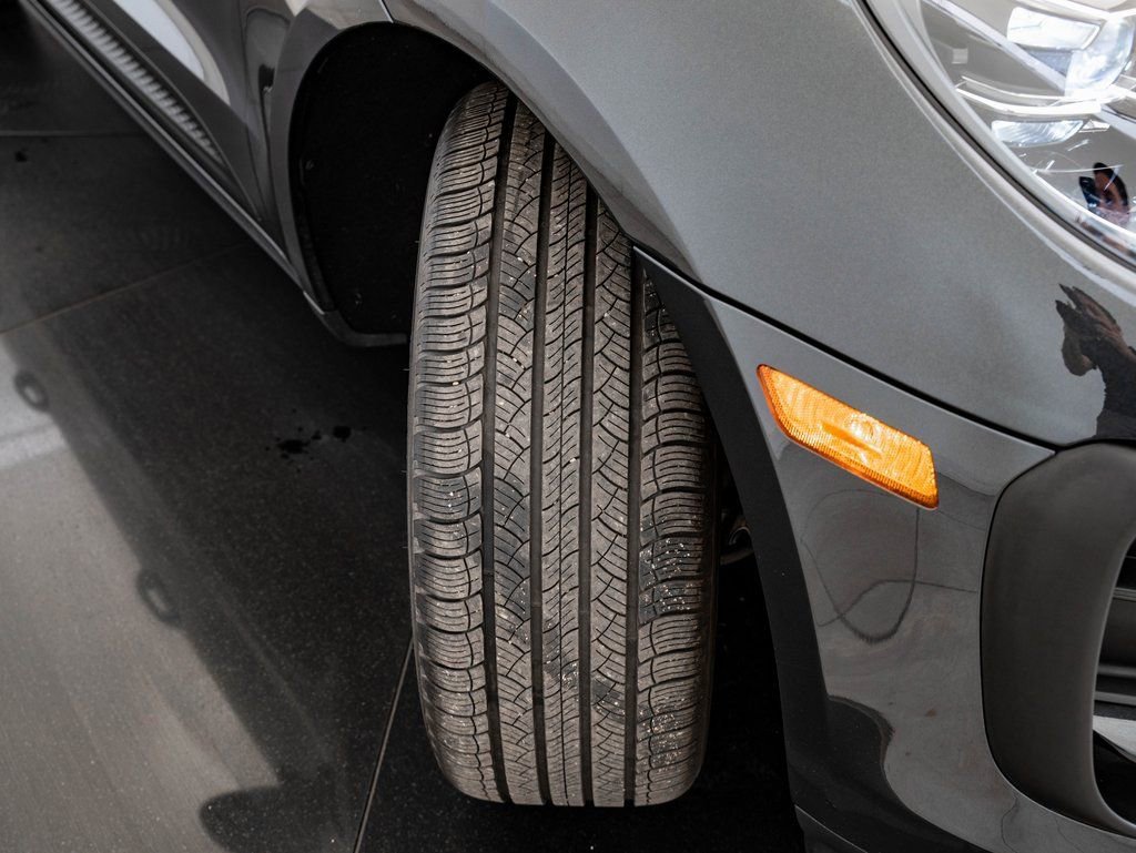 Used 2025 Volcano Grey Metallic Porsche  image 50