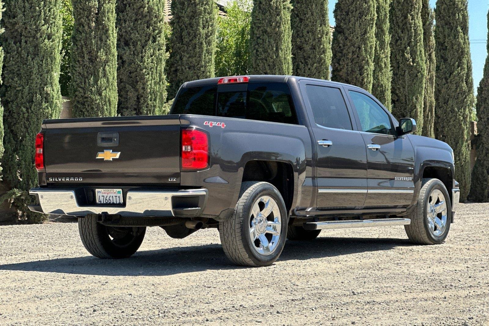 Used 2015 Tungsten Metallic Chevrolet LTZ image 4