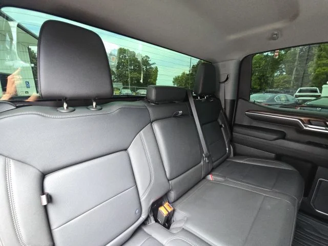 Used 2022 Silver GMC SLT image 15
