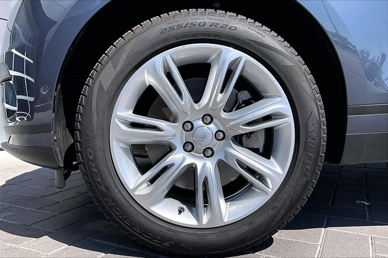 Used 2026 Blue Land Rover S image 9