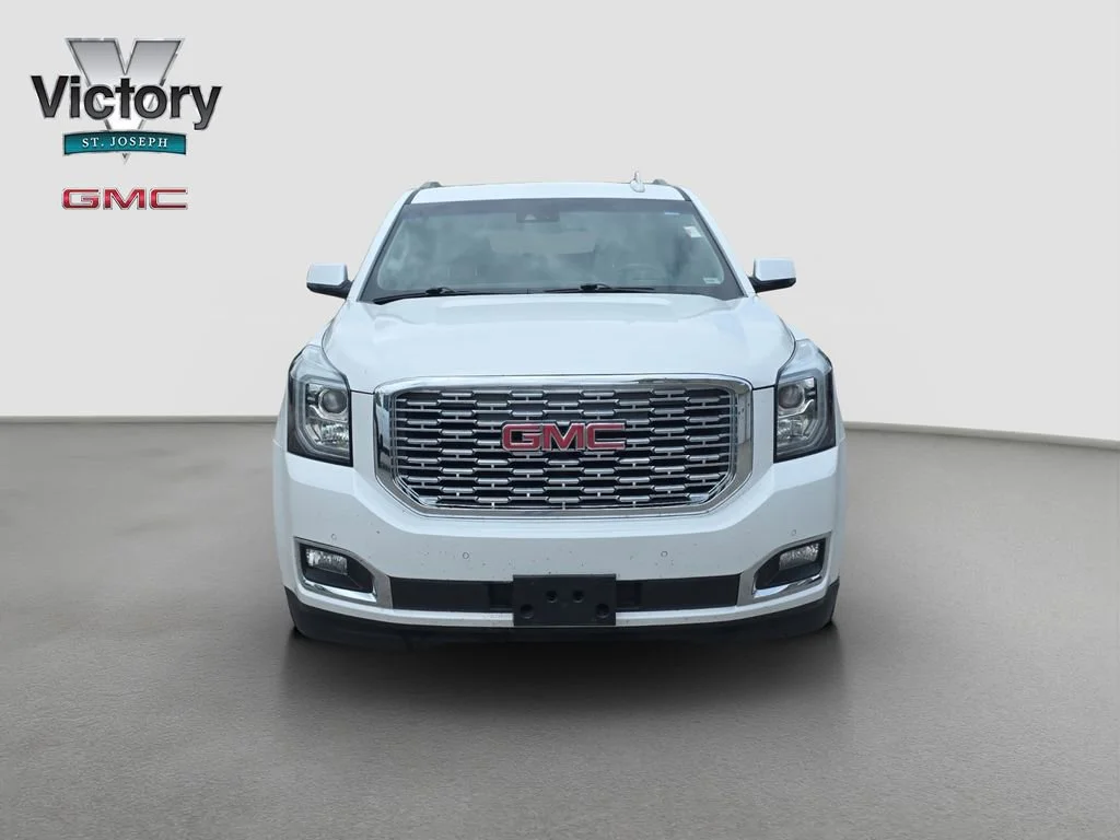 Used 2020 GMC Yukon Denali with VIN 1GKS2CKJ5LR136235 for sale in Kansas City