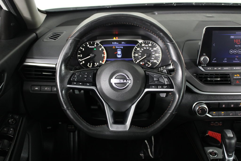 2023 Nissan Altima SR - Photo 9
