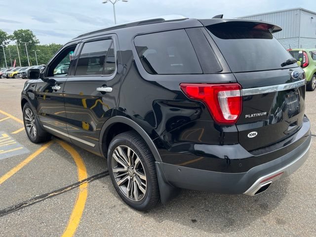 Used 2017 Shadow Black Ford Platinum image 5