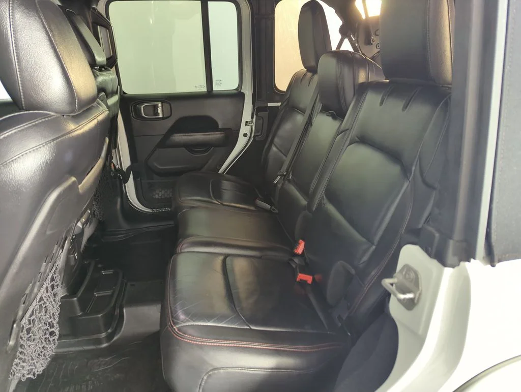 Used 2019 White Jeep Unlimited Rubicon image 27