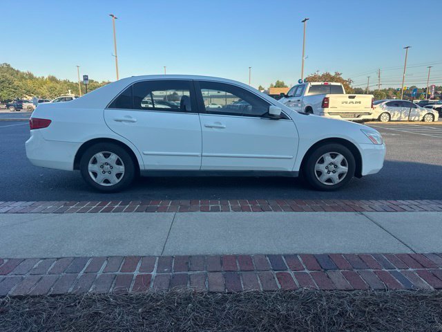 Used 2005 White Honda LX image 5