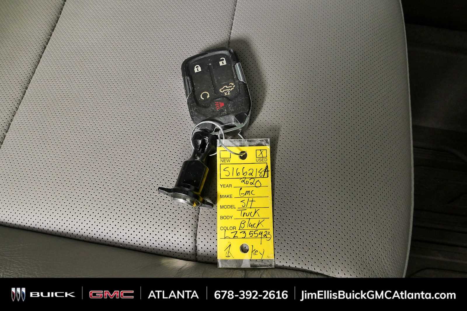 Used 2020 Onyx Black GMC SLT image 26