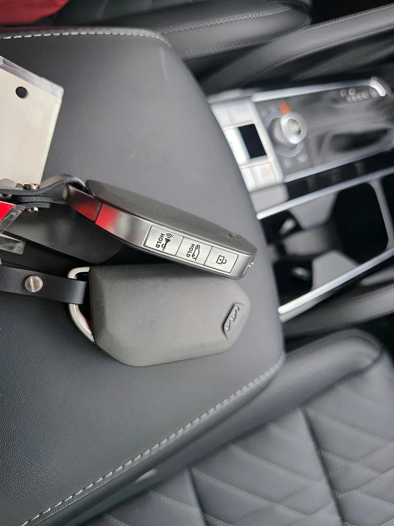 Used 2025 Wolf Gray Kia SX-Prestige X-Line image 34