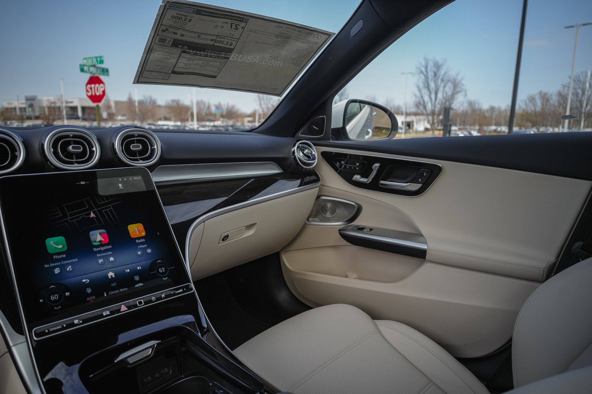 New 2026 POLAR WHITE Mercedes-Benz C 300 image 24