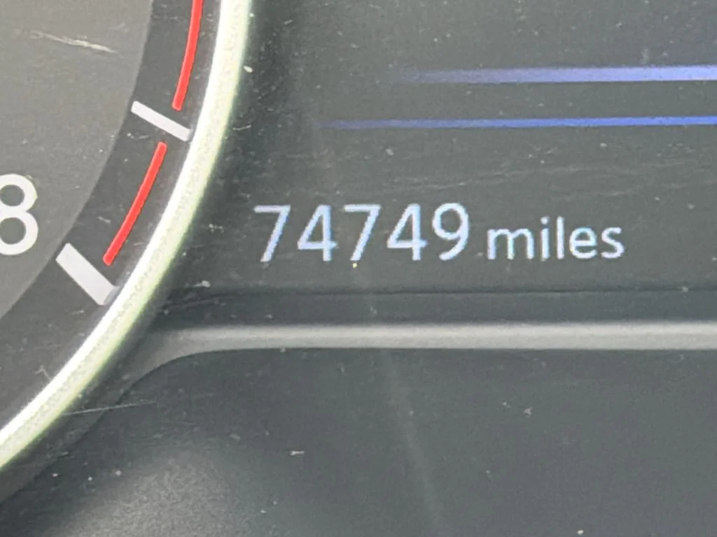 Used 2021 Gray Nissan SL image 25