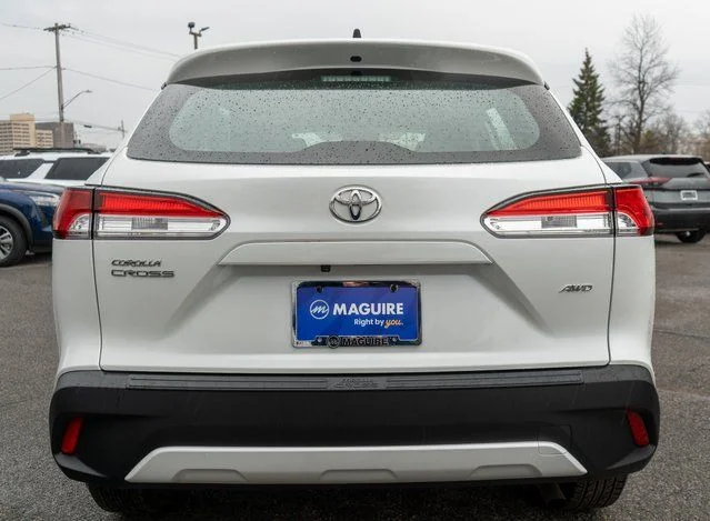 Used 2023 Beige Toyota L image 7