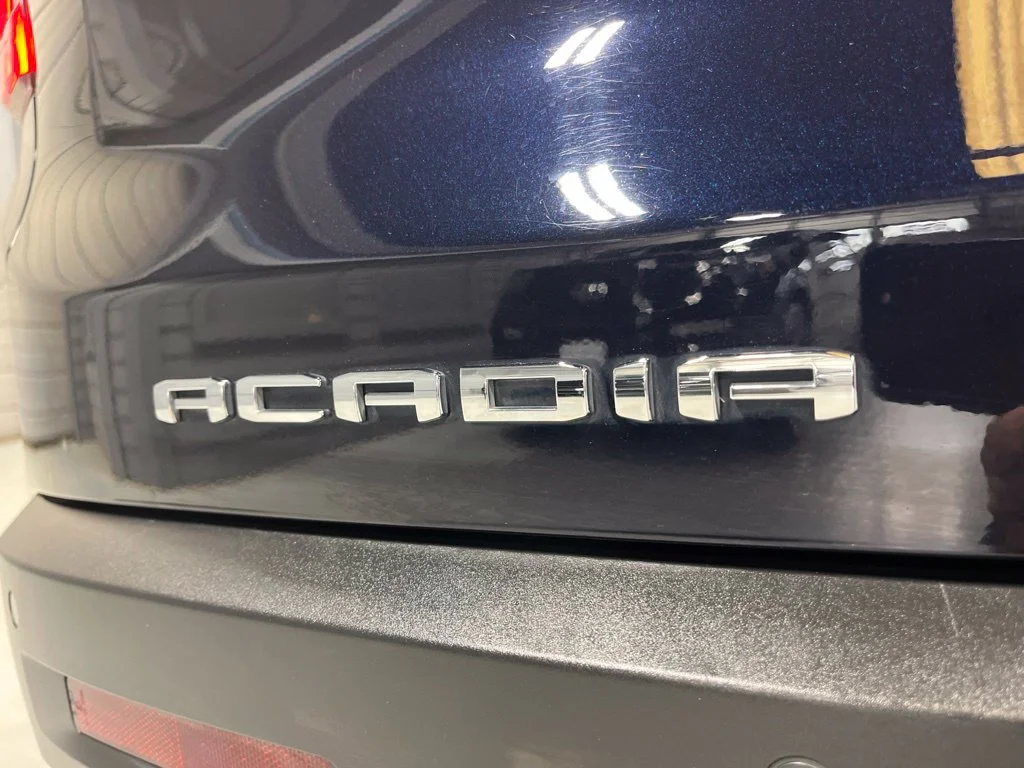 Used 2021 Midnight Blue Metallic GMC SLE image 39