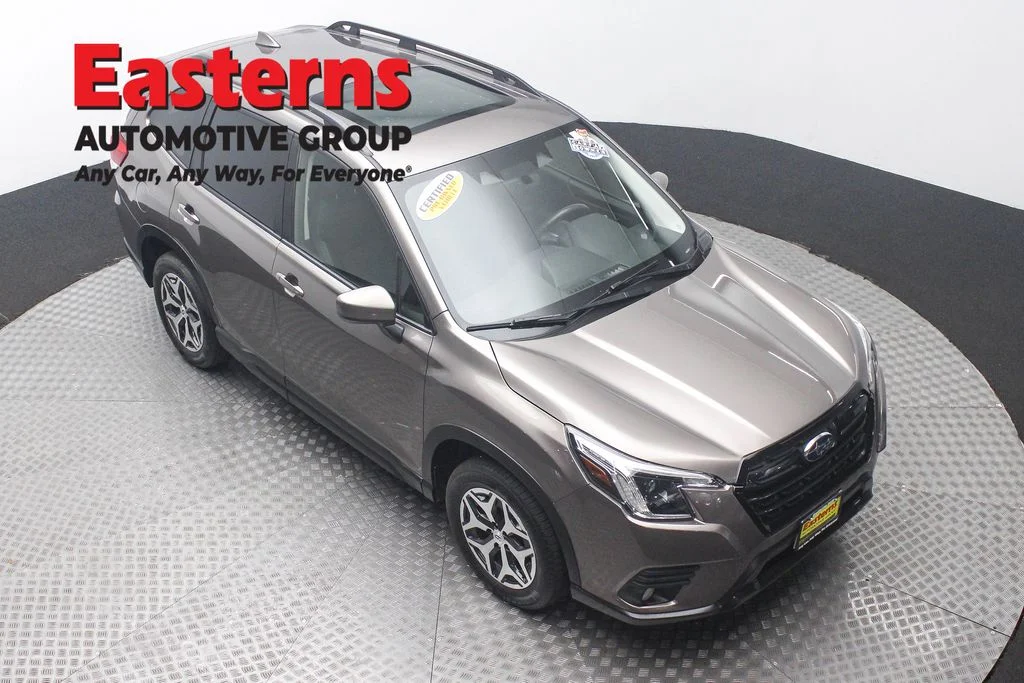 Used 2022 Brown Subaru Premium image 3