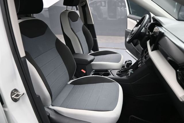 Used 2025 White Volkswagen 1.5T S image 27