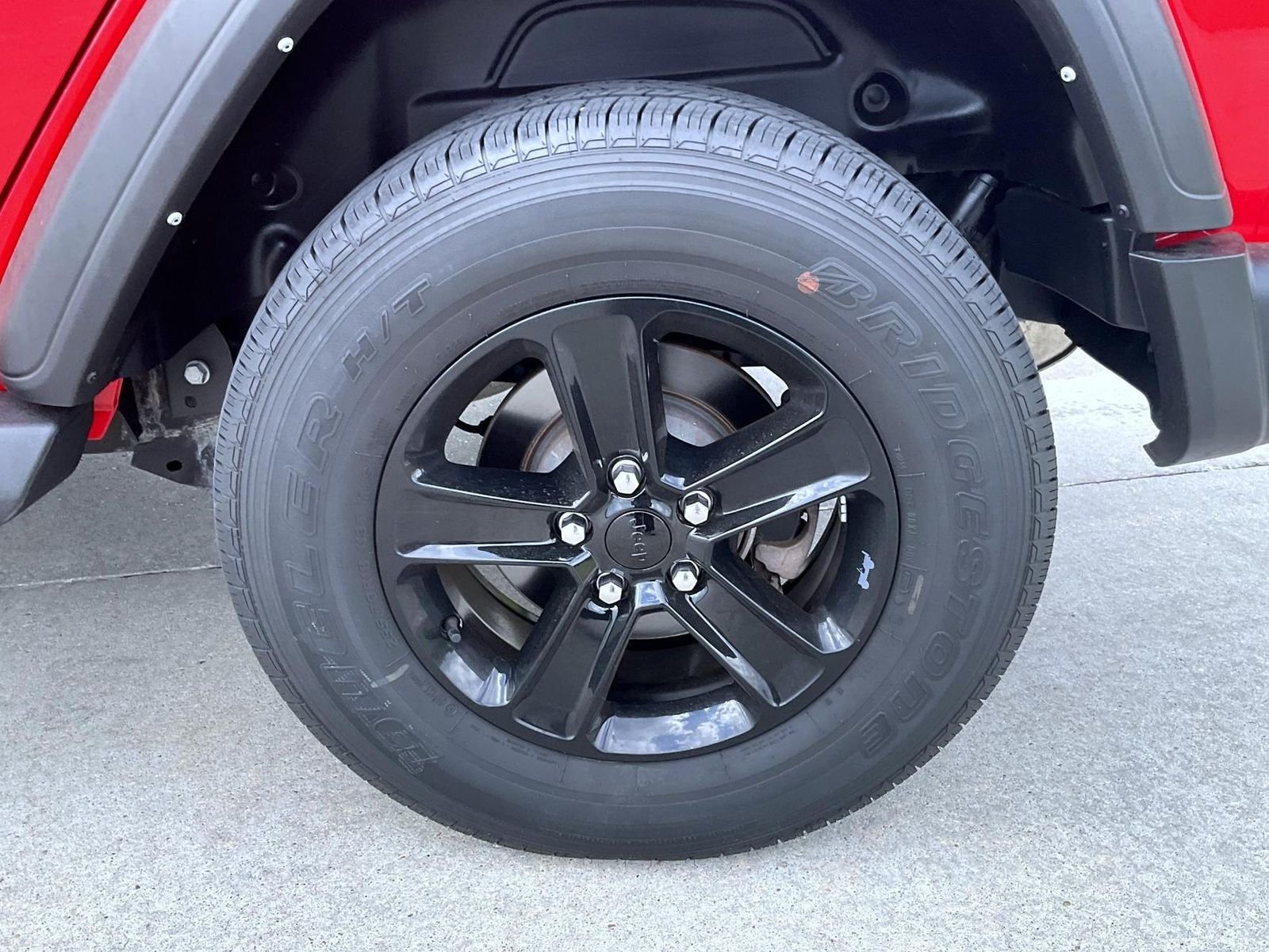 Used 2022 Red Jeep Unlimited Sport Altitude image 22