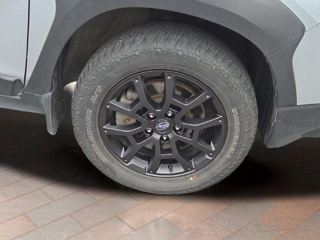 Used 2024 Ice Silver Metallic Subaru Wilderness image 21