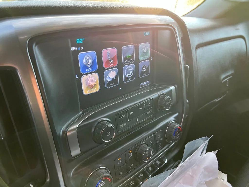 Used 2019 Gray Chevrolet LT image 2