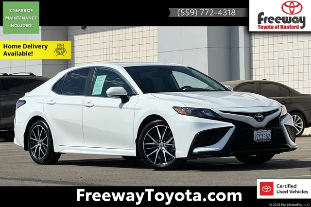 2024 Toyota Camry SE