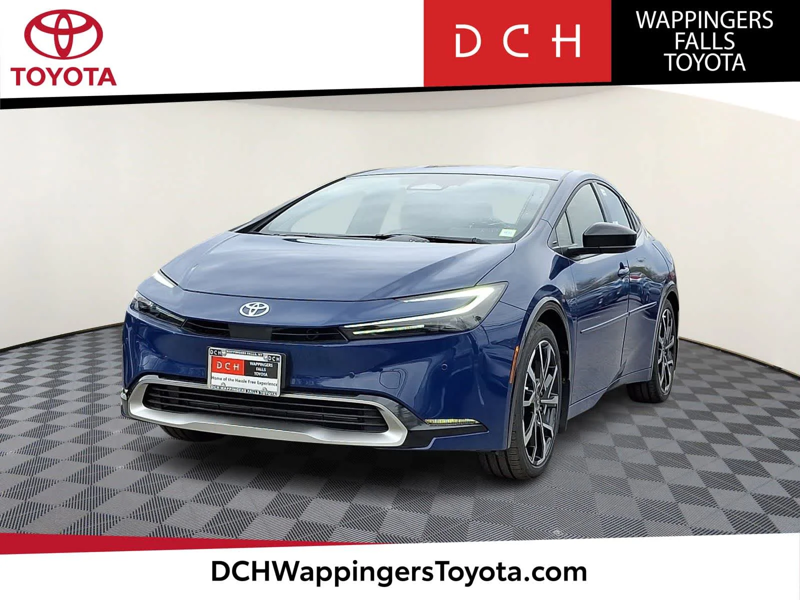 2026 Toyota Prius XSE's photo