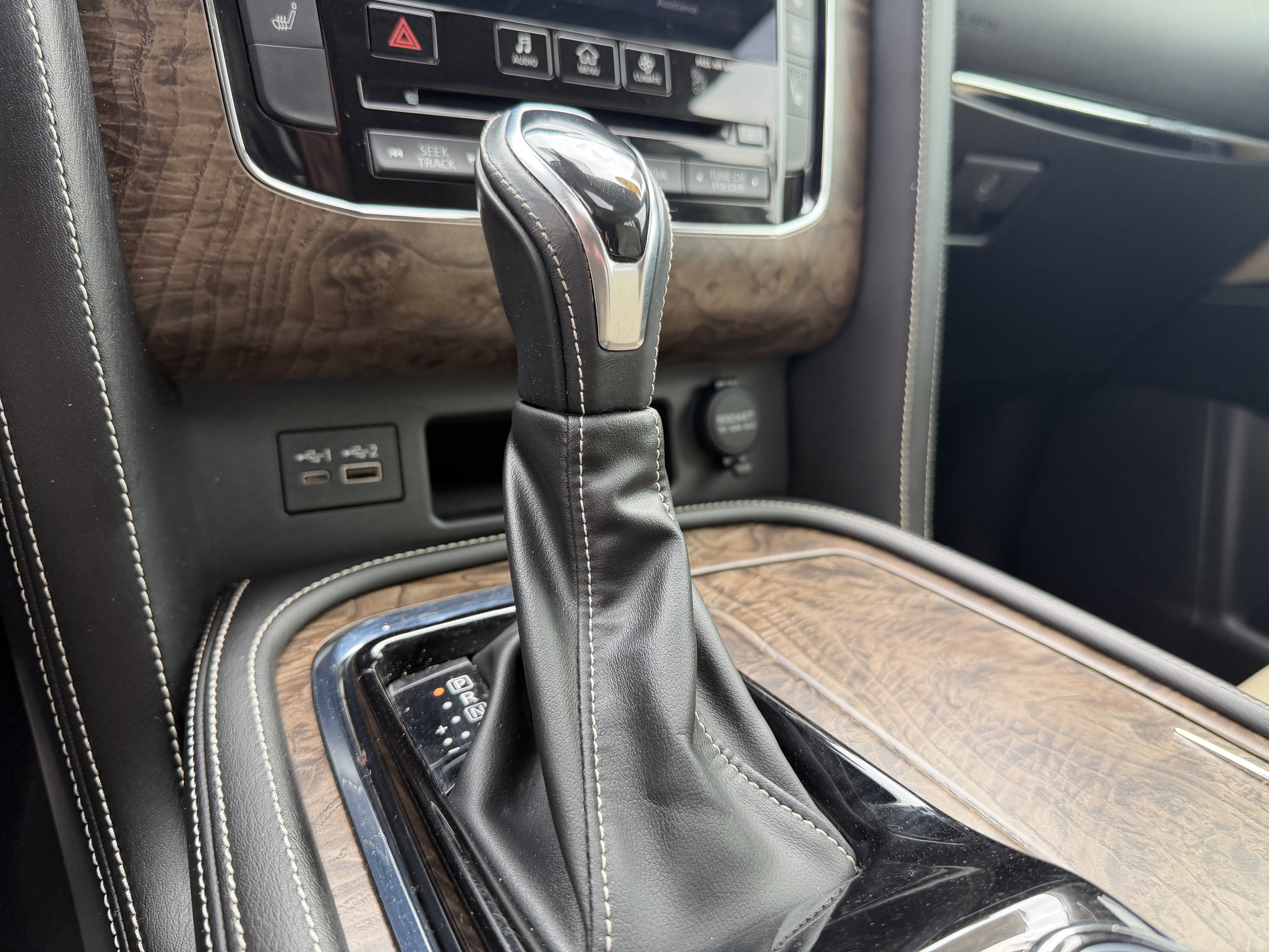 Used 2021 Mineral Black INFINITI Premium Select image 44