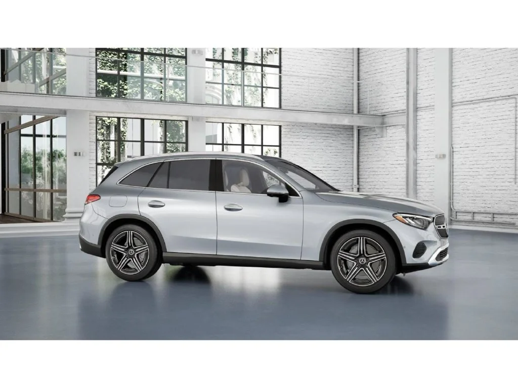 New 2027 Silver Mercedes-Benz GLC 300 image 45