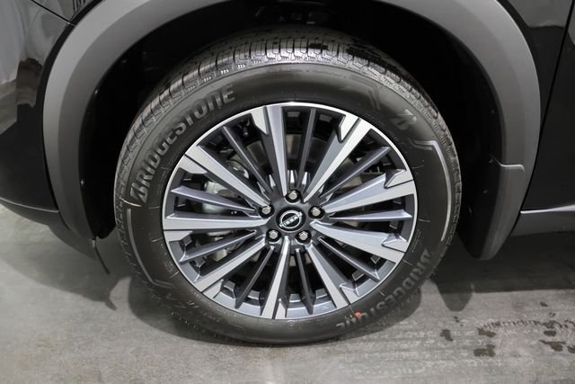 New 2026 Black Nissan Platinum image 8