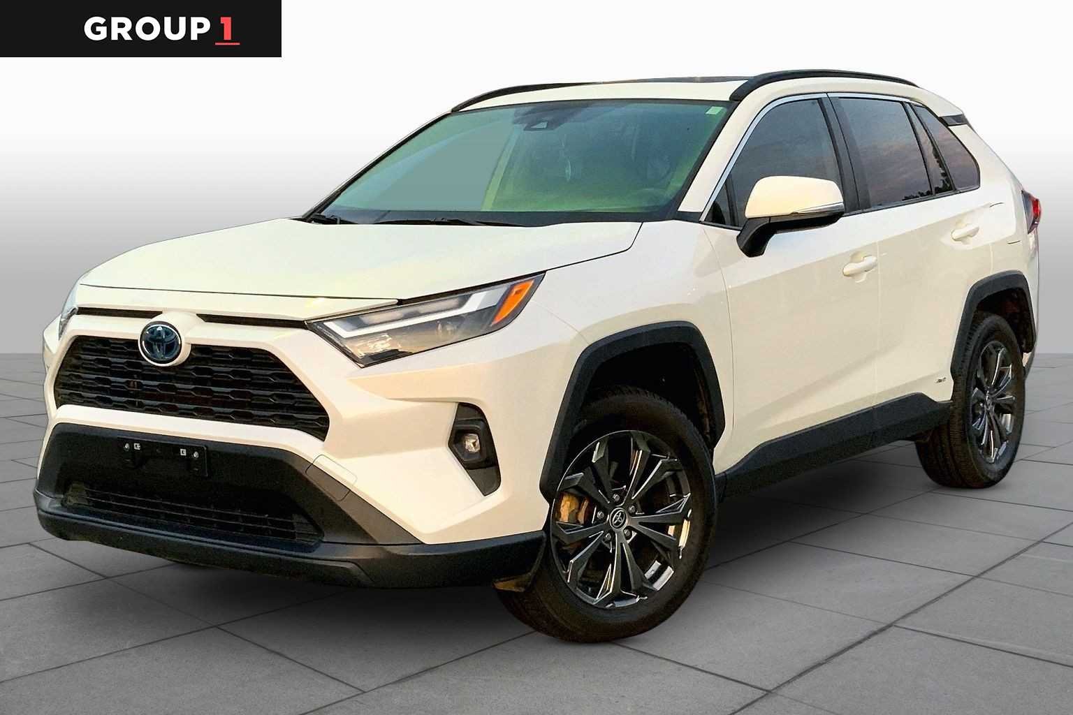 2022 Toyota RAV4 Hybrid XLE Premium