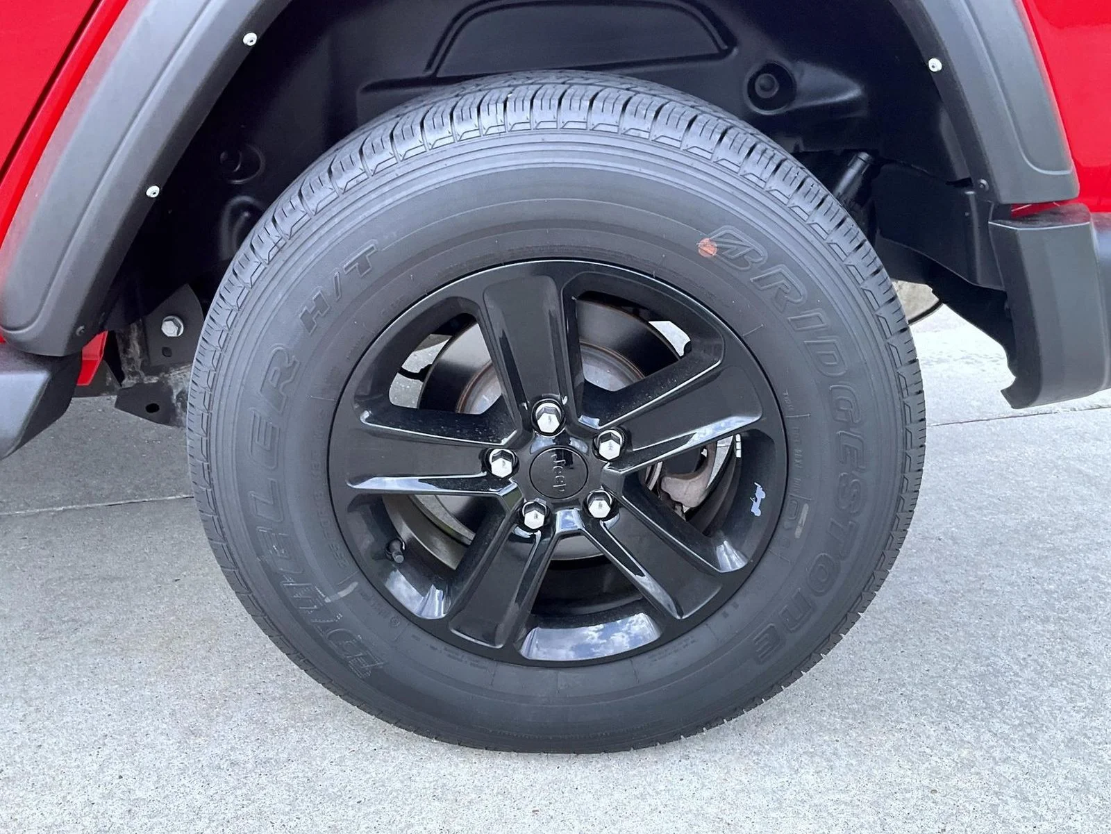 Used 2022 Red Jeep Unlimited Sport Altitude image 22
