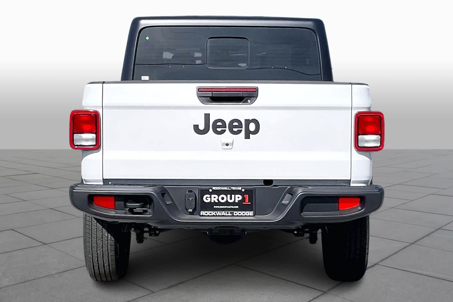 New 2026 Bright White Clear-Coat Exterior Paint Jeep Sport image 4