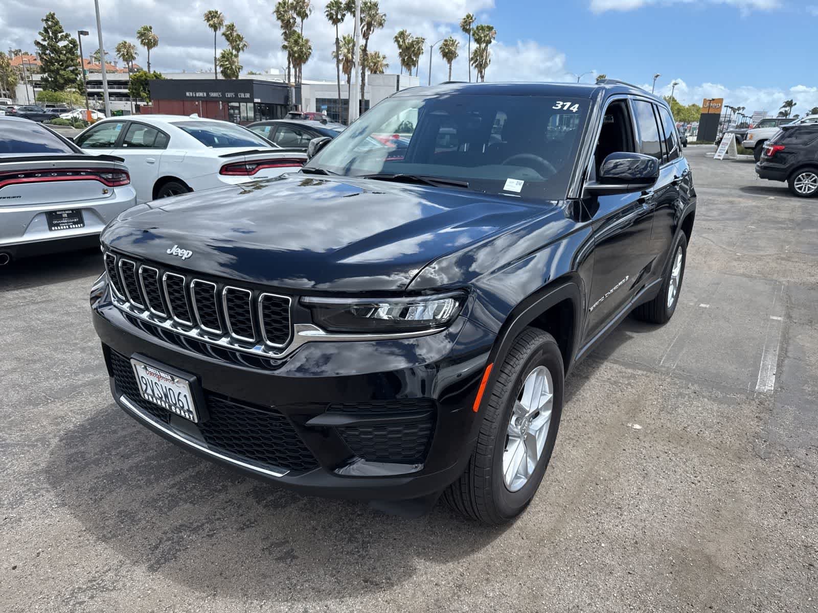 2025 Jeep Grand Cherokee Laredo X's photo