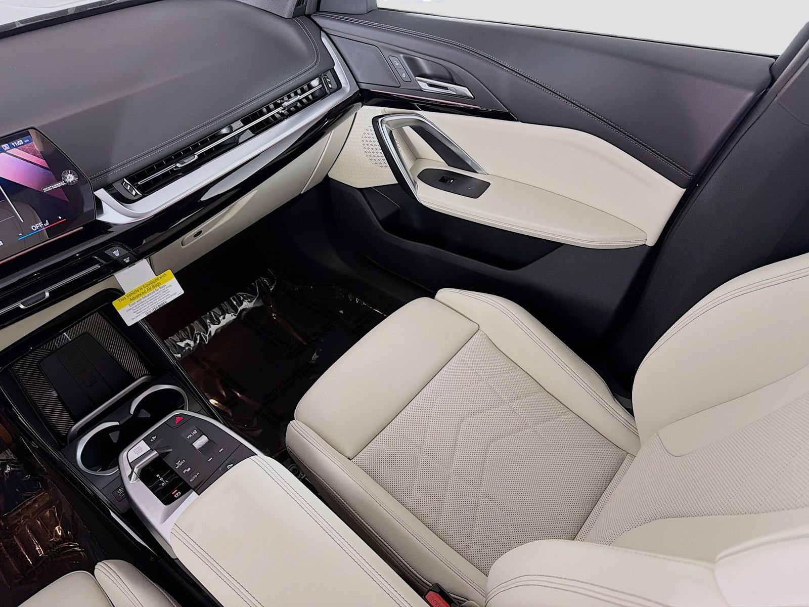 New 2026 Black Sapphire Metallic BMW xDrive28i image 24