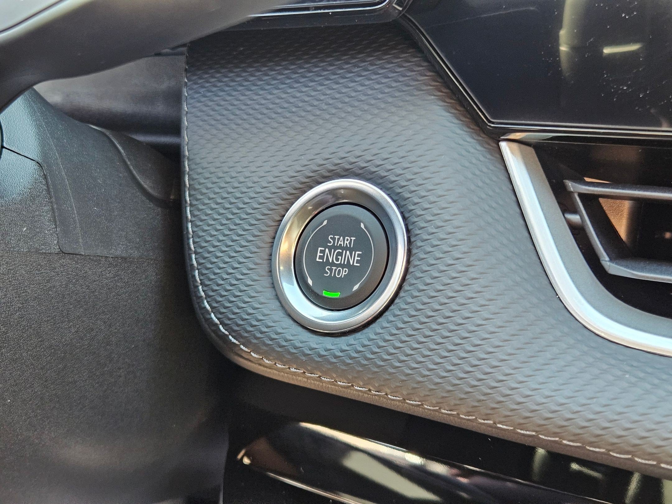 2027 Chevrolet Equinox LT - Photo 6