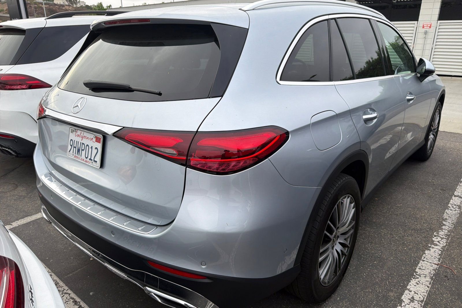 Used 2023 Silver Mercedes-Benz GLC 300 image 6