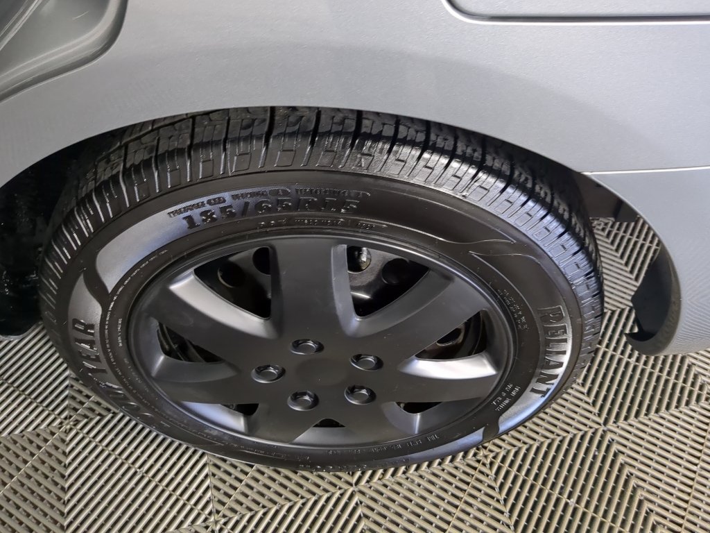 Used 2014 Magnetic Gray Nissan S image 17