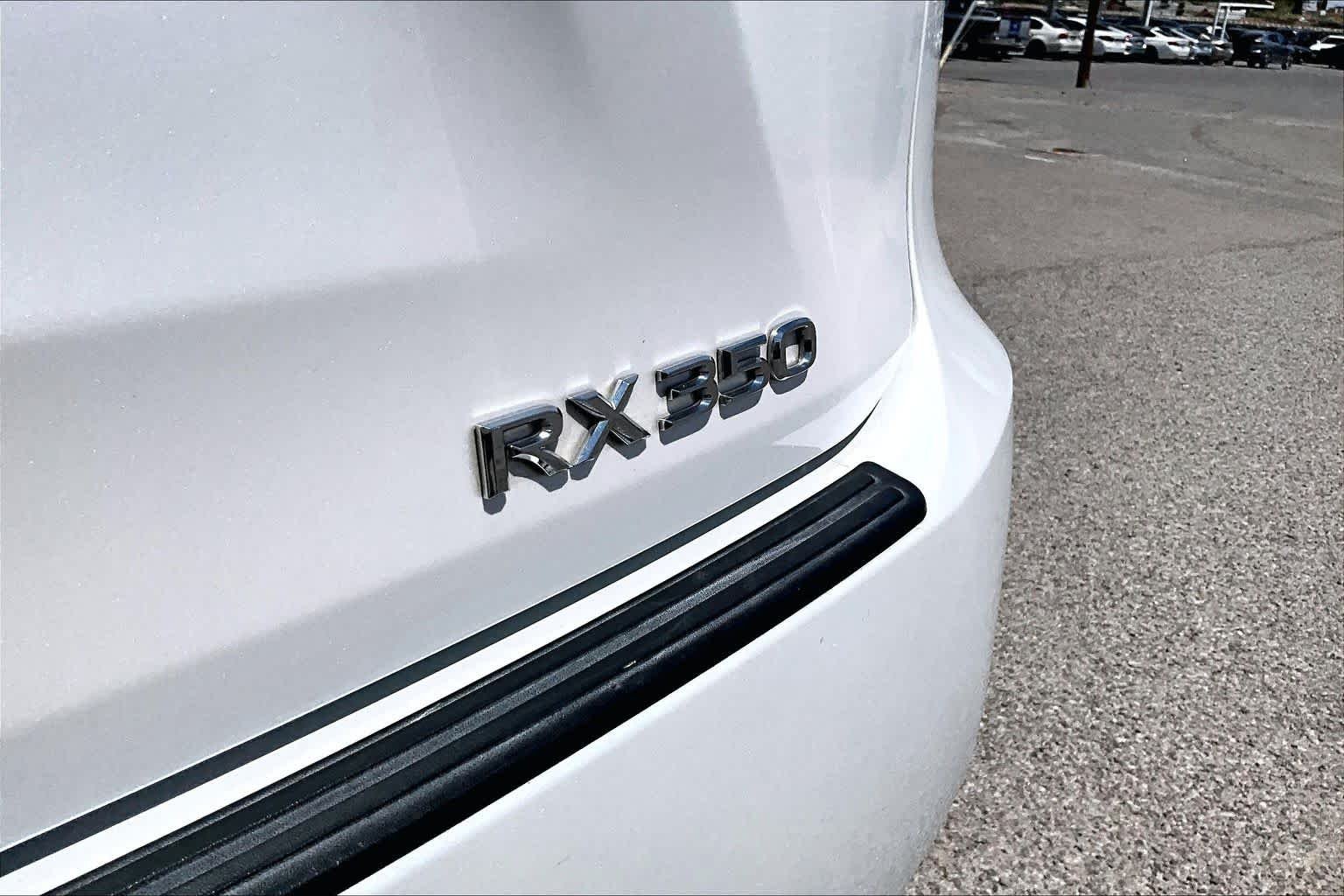 Used 2019 Eminent White Pearl Lexus  image 9