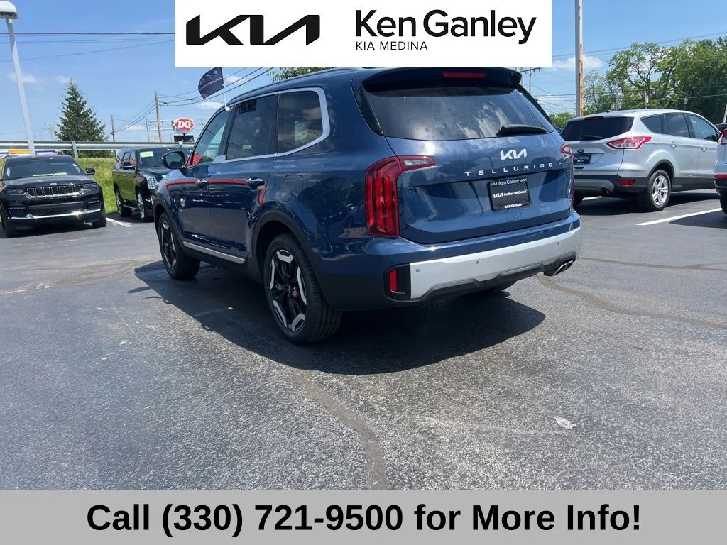 Used 2024 Black Kia S image 14