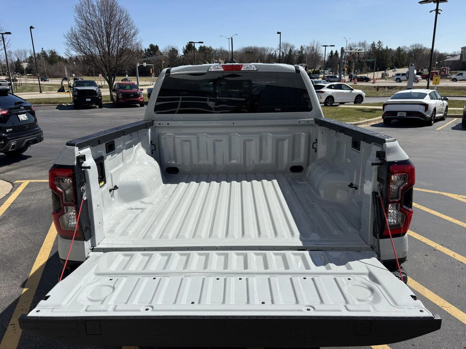 New 2026 Avalanche Ford XLT image 7