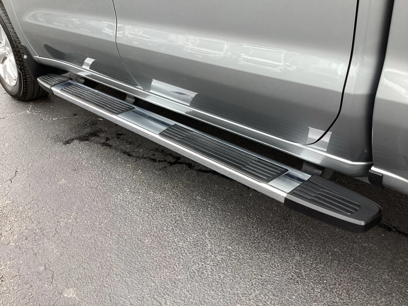 Used 2025 Sterling Gray Metallic Chevrolet Custom image 17