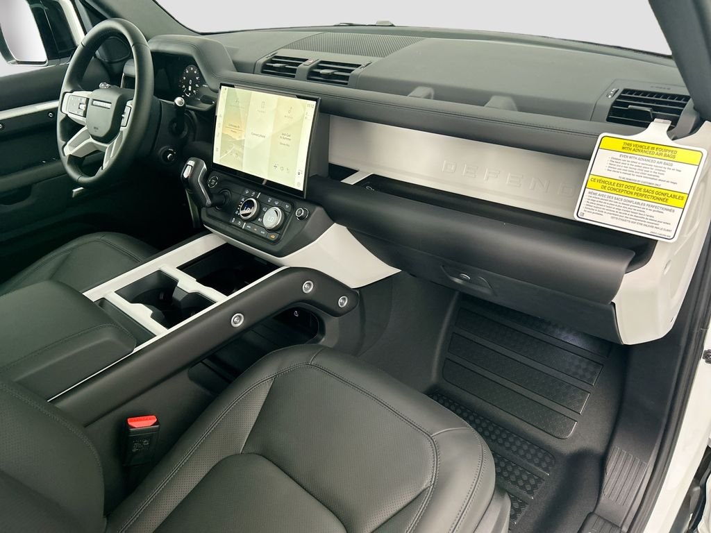 New 2026 Fuji White Land Rover X-Dynamic SE image 16