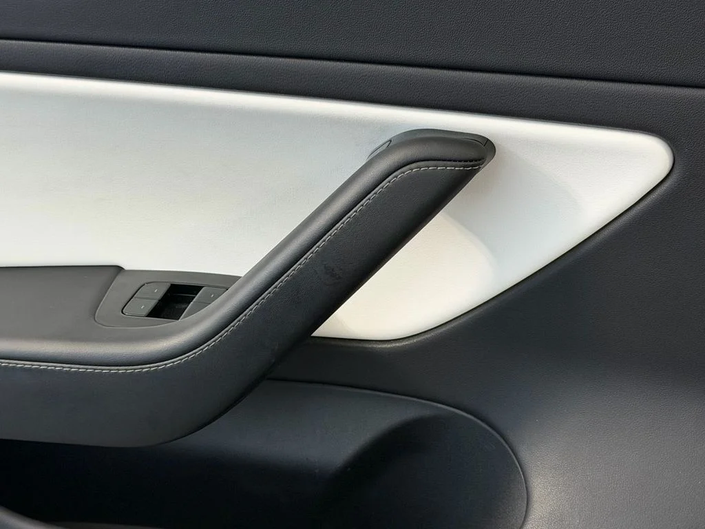 Used 2018 Blue Tesla Performance image 22