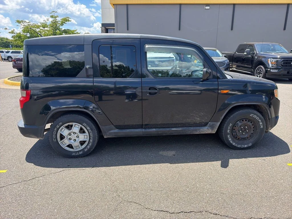 Used 2011 Black Honda LX image 8