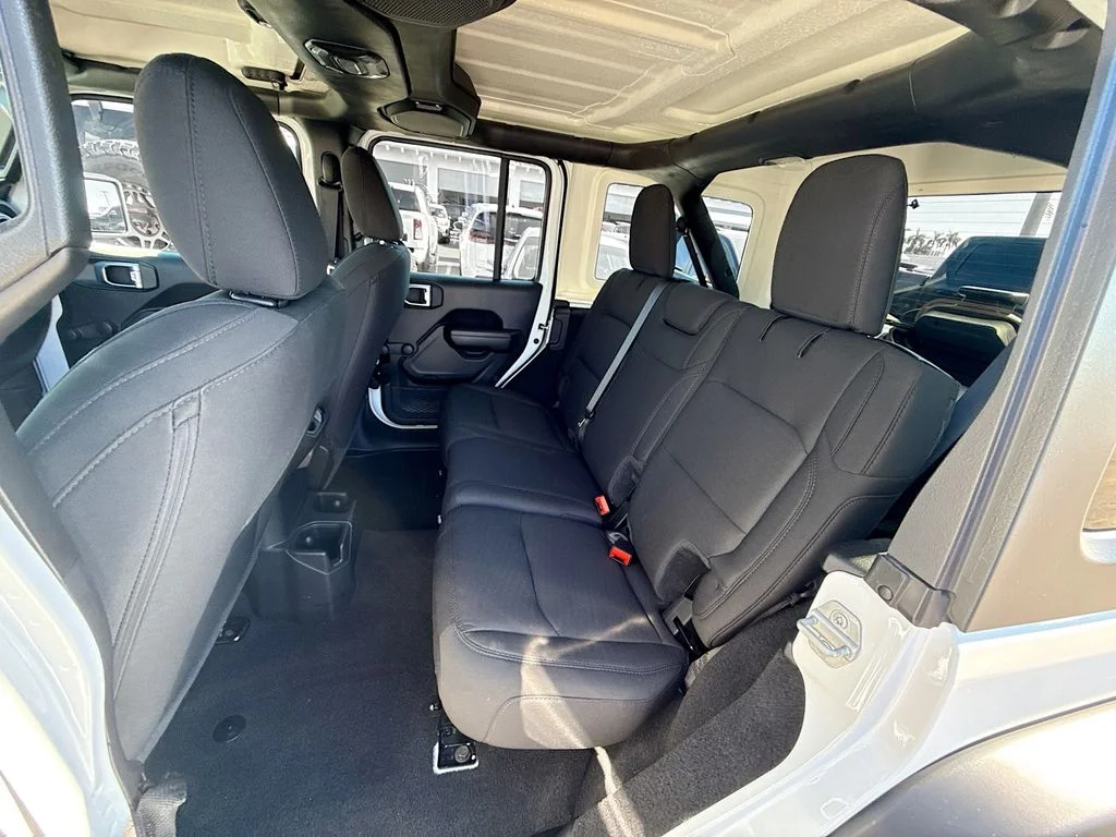 Used 2021 White Jeep Unlimited Willys image 27