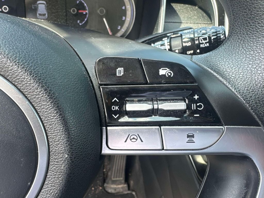 Used 2022 Gray Hyundai SEL image 20