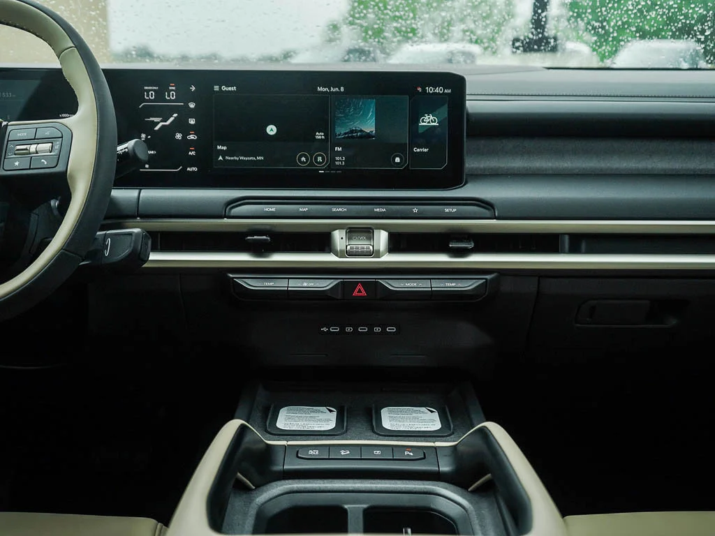 New 2027 Ivory Silver Kia EX AWD image 18