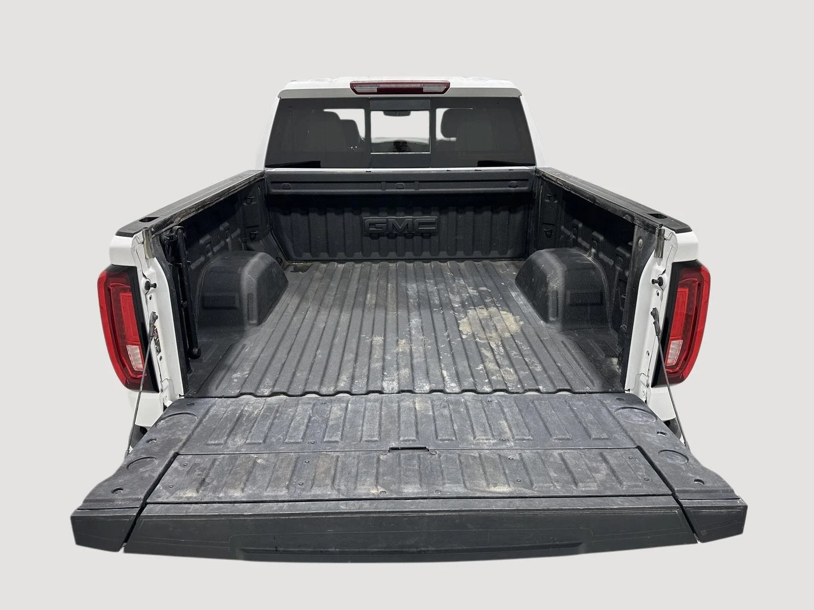 Used 2023 WHITE FROST TRICOAT GMC SLT image 25